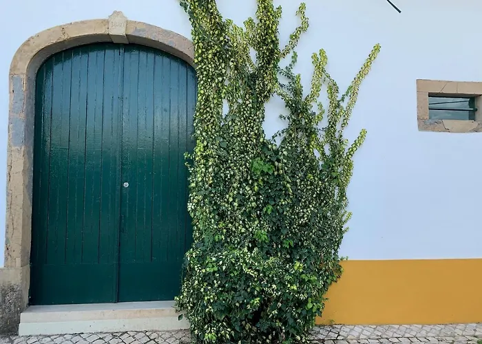 Quinta Ribeira Do Labrador - Lisbon West Wine Route مزرعة للإقامة *